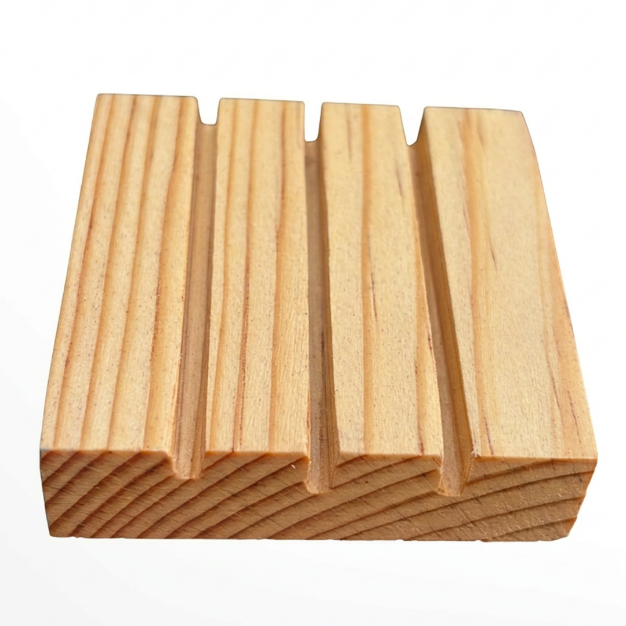 Jabonera en madera con ranuras para el drenaje